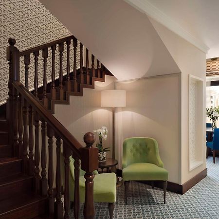 โรงแรมอัล นาจาดา โดฮา บาย ทิโวลี ภายนอก รูปภาพ A suite at the hotel