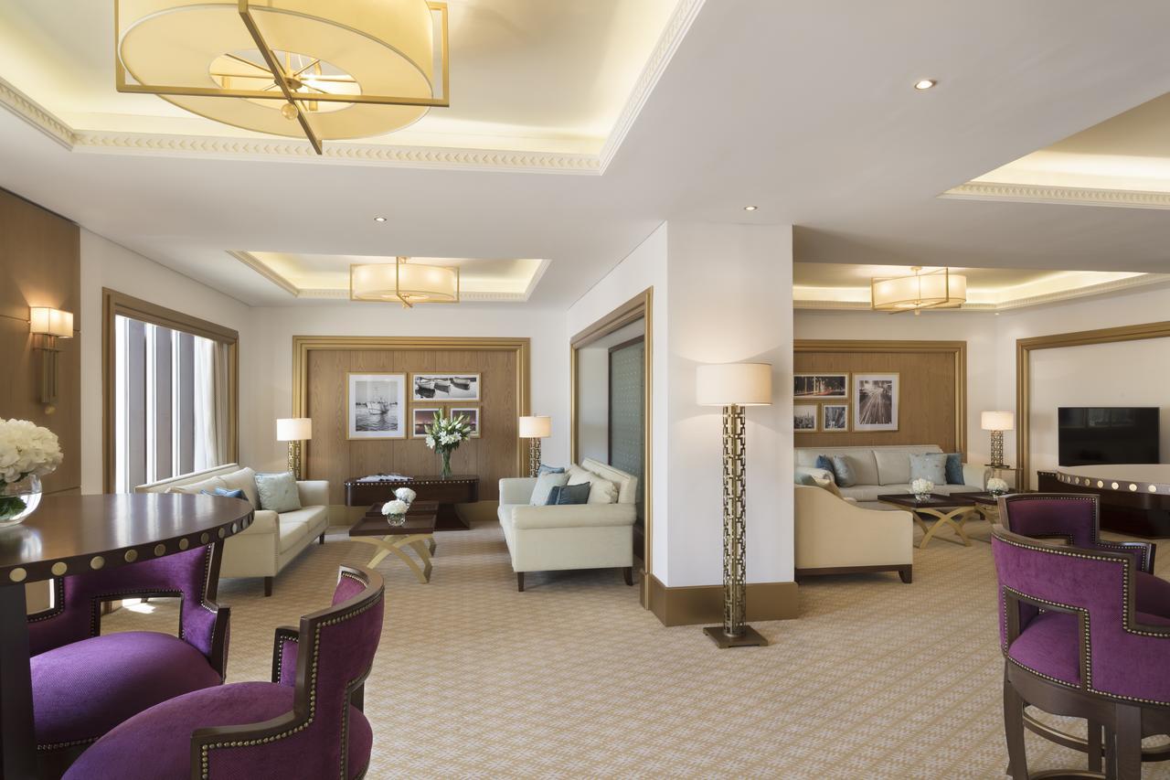 โรงแรมอัล นาจาดา โดฮา บาย ทิโวลี ภายนอก รูปภาพ The Royal Suite